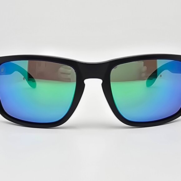 Blenders Canyon Celtic Light Blackout Frame Polarized Green Mirror Sunglasses - Picture 3 of 15